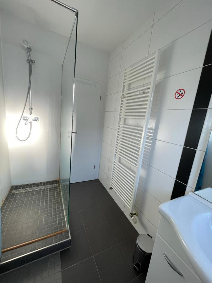 Schoene Zentrale Zimmer In Wilhelmshaven Apartment Ngoại thất bức ảnh