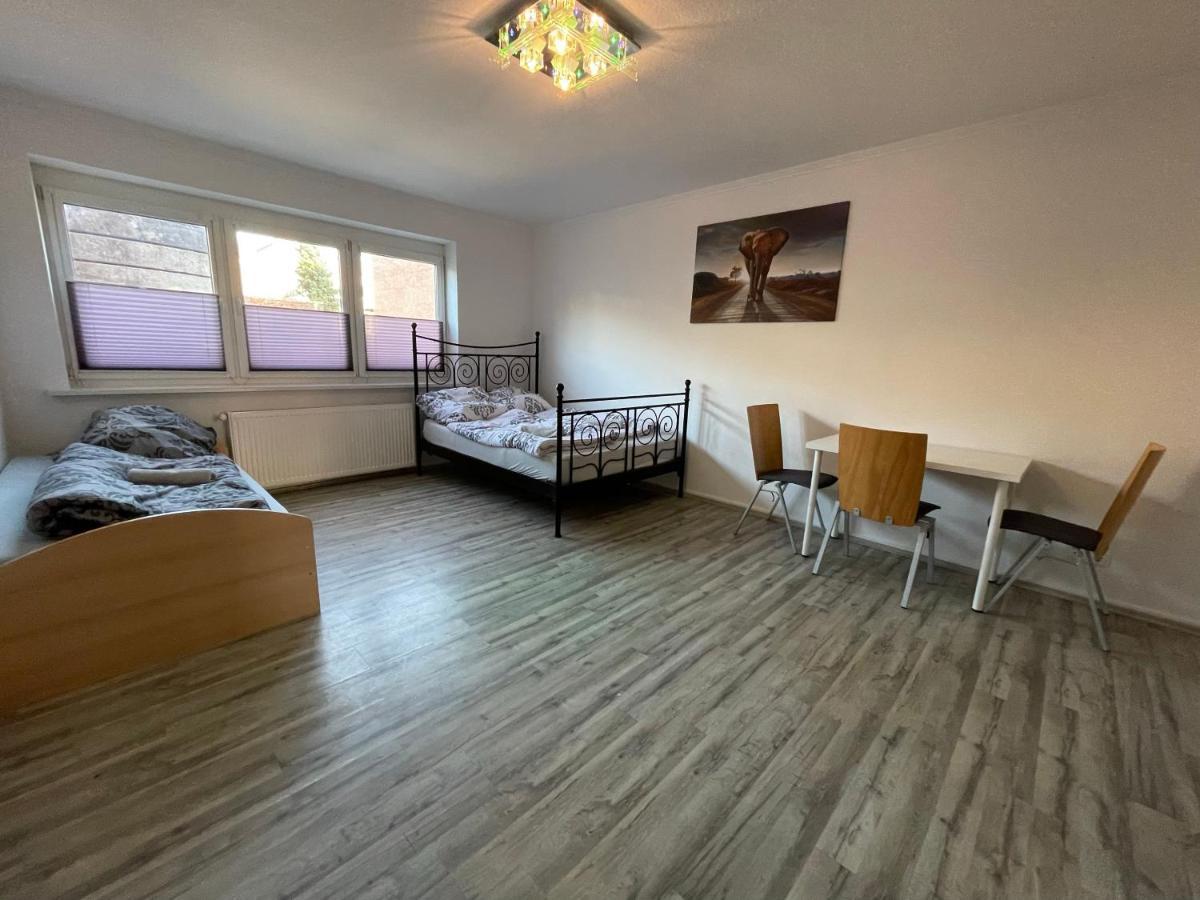 Schoene Zentrale Zimmer In Wilhelmshaven Apartment Ngoại thất bức ảnh