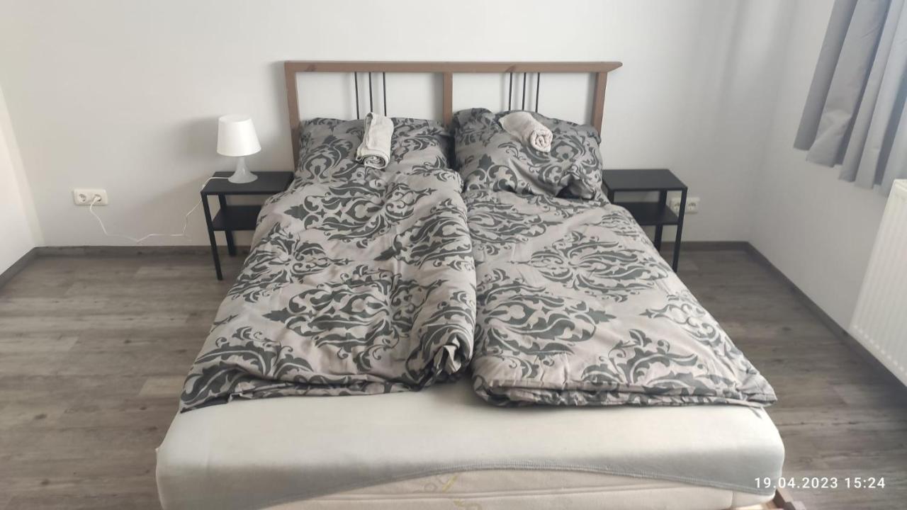 Schoene Zentrale Zimmer In Wilhelmshaven Apartment Ngoại thất bức ảnh